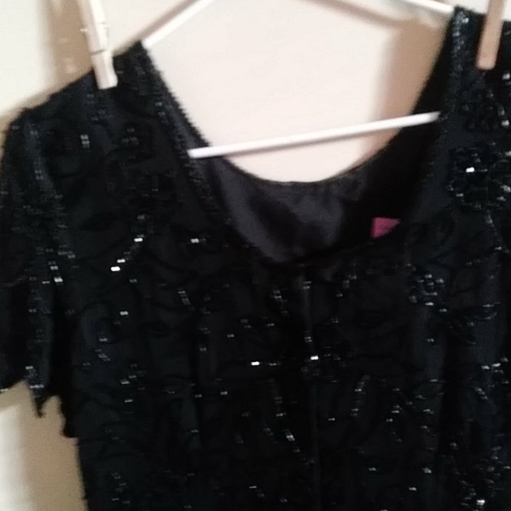 Dress - Picture 5 of 8